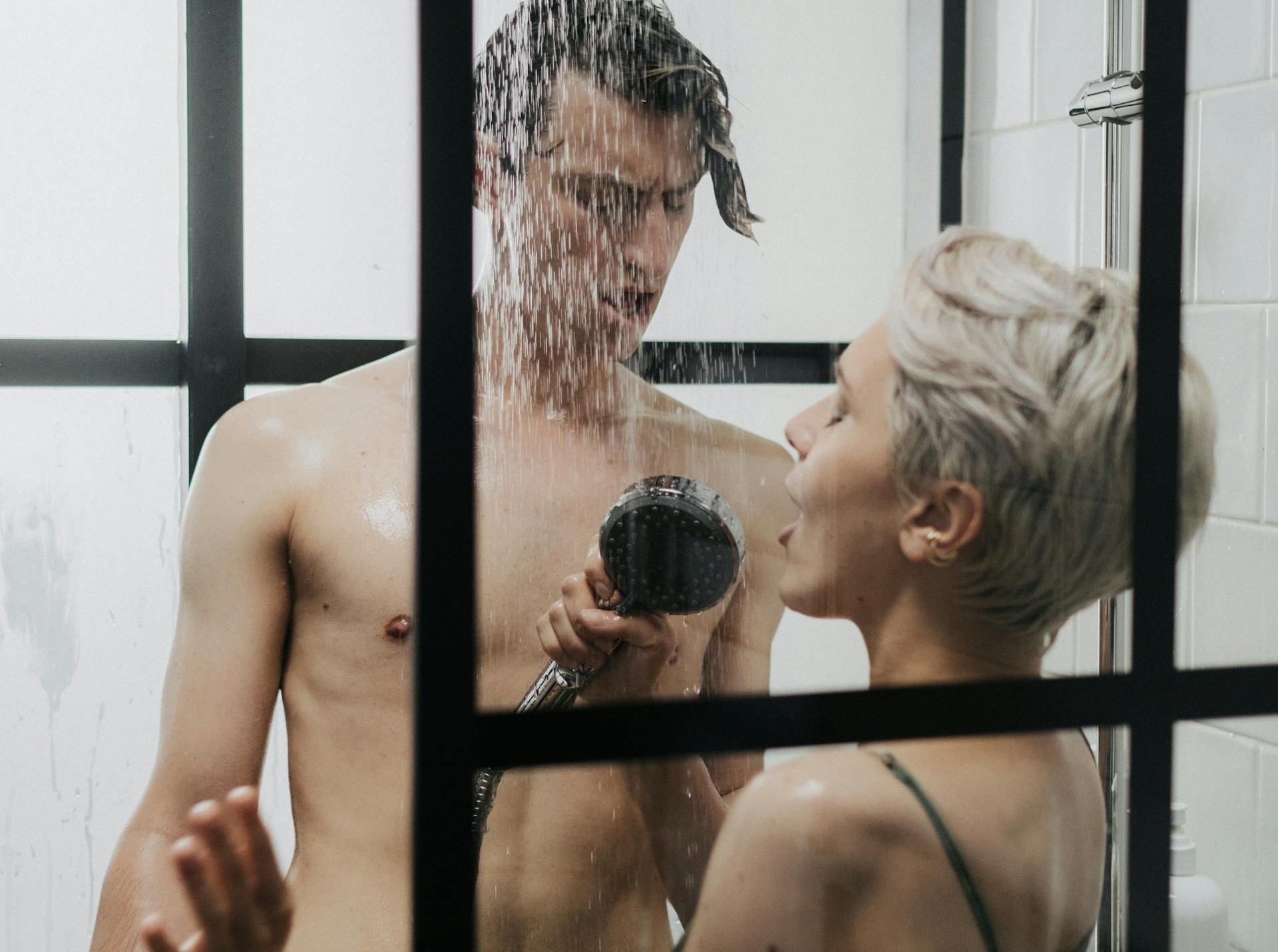 Chanter sous la douche fait-il du bien ?
